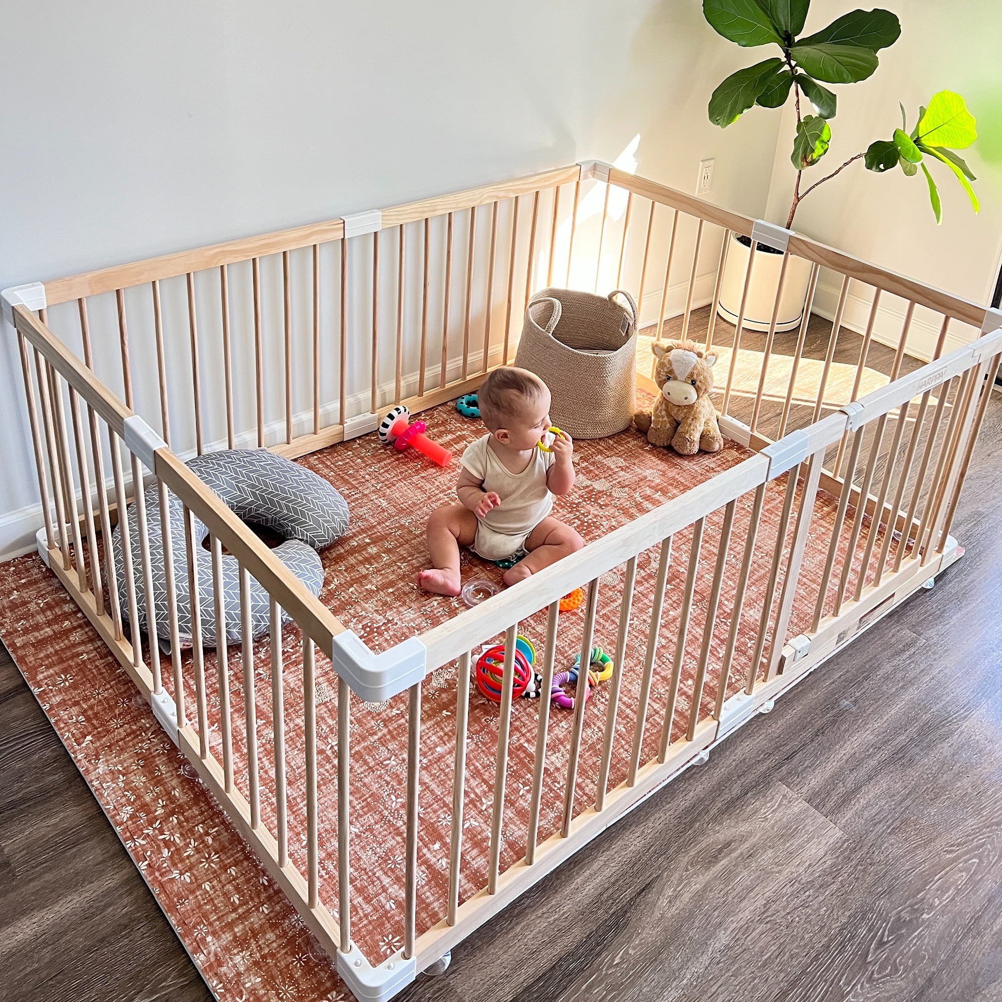 HARPPA Wooden Playpen